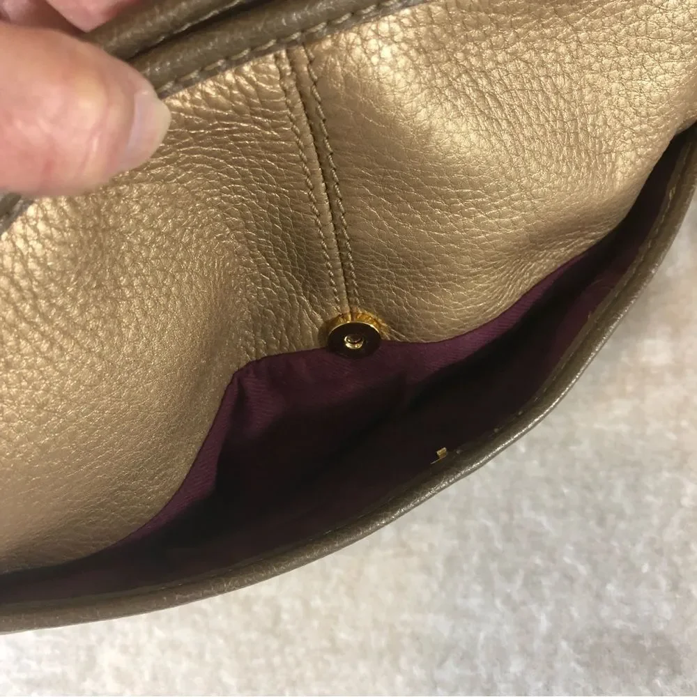 𝅺THE Sak Vintage gold shoulder bag